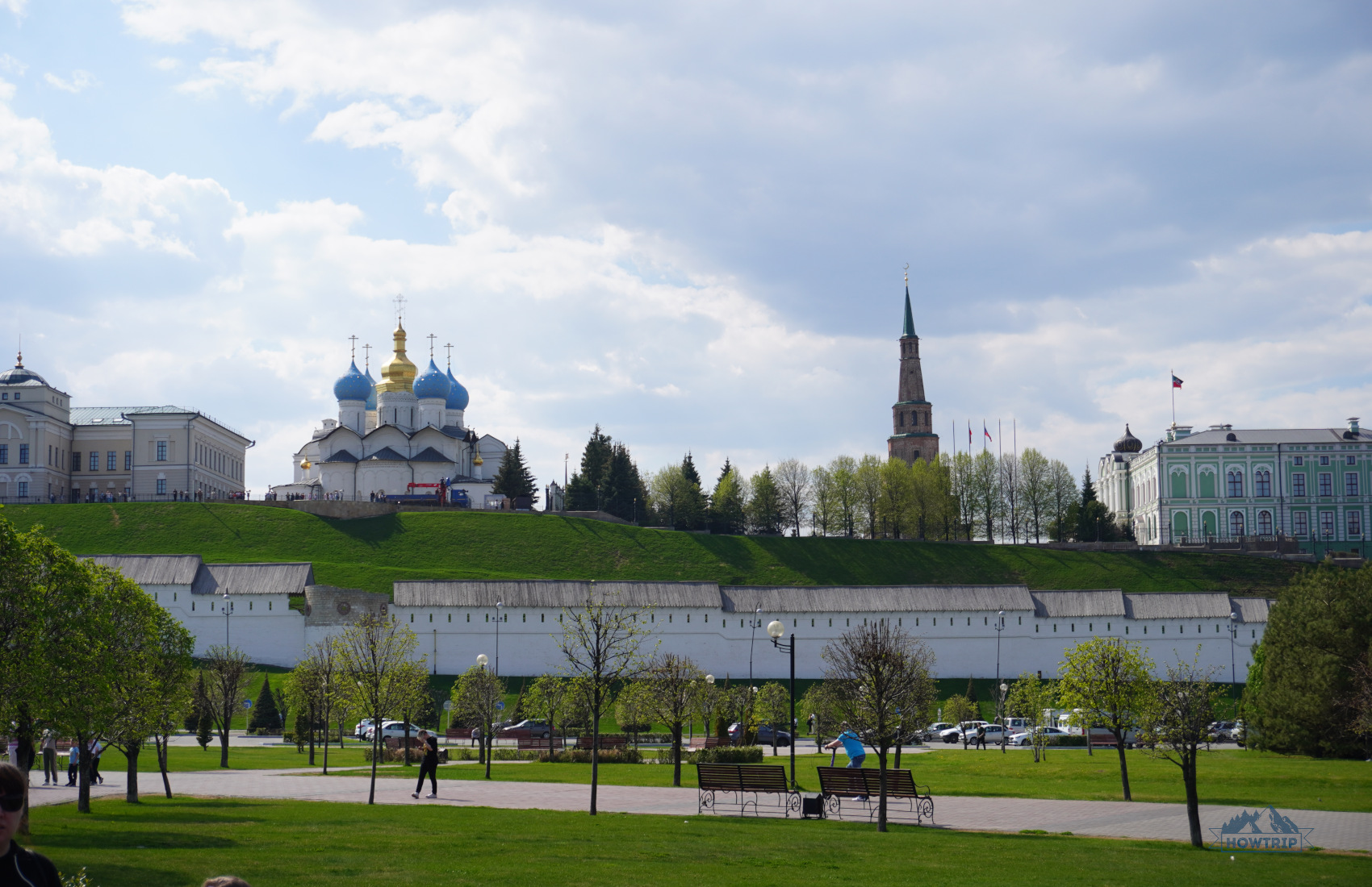 Башня Сююмбике и стены Казанского Кремля