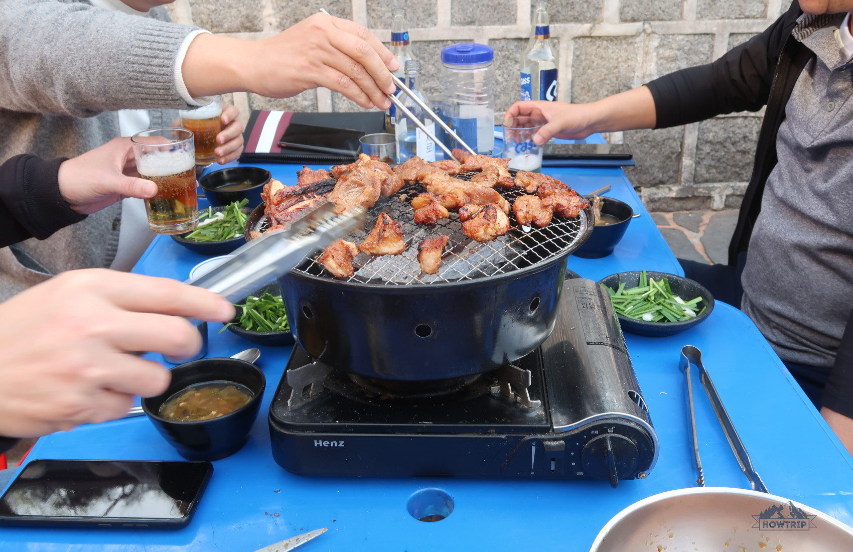 традиционное мясо на гриле в Сеуле — корейское барбекю