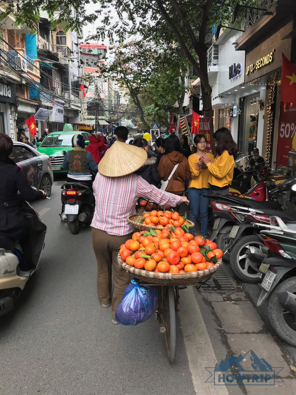 Фрукты на улице Вьетнам
