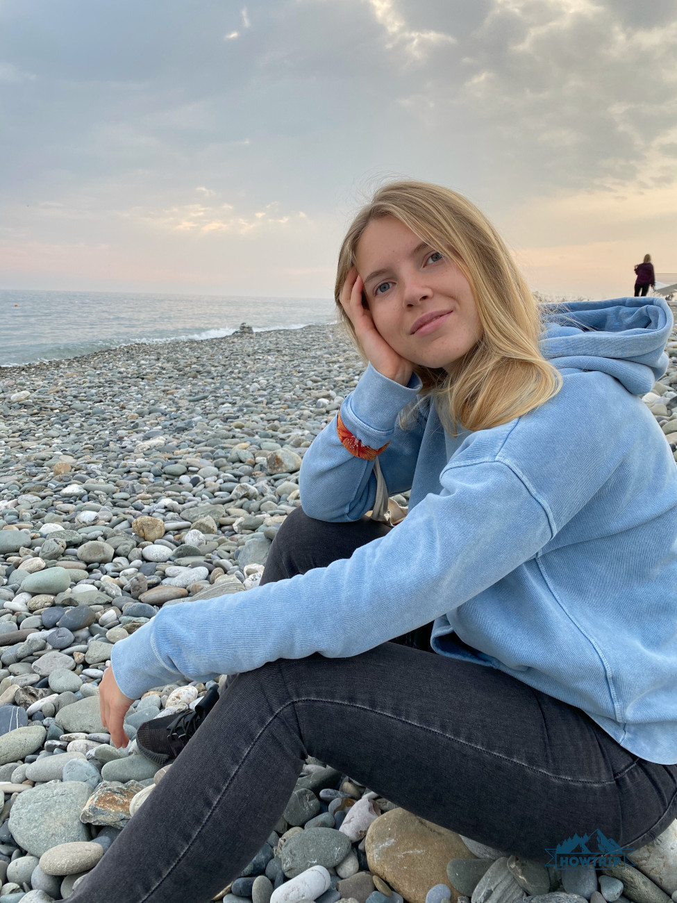 Галечный пляж