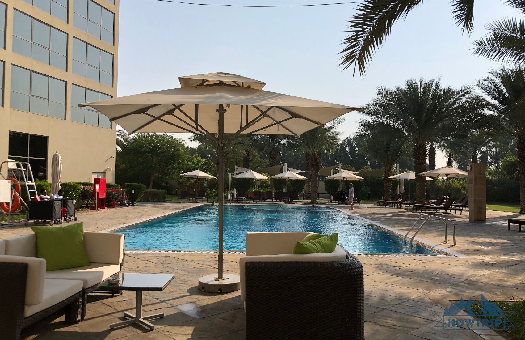 Отель в Шардже (Centro Sharjah by Rotana)
