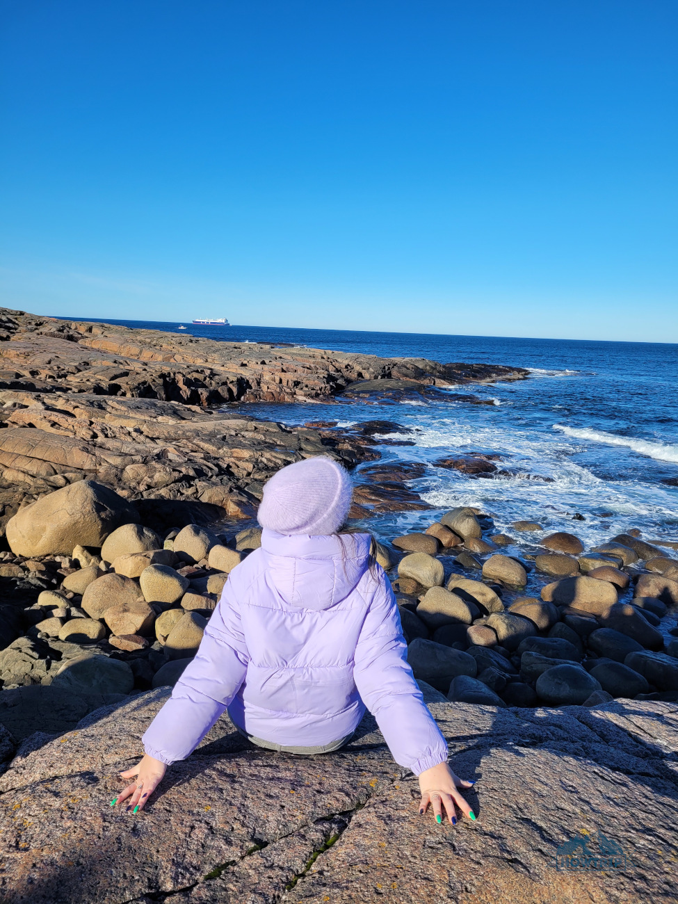 Пляж драконьих яиц