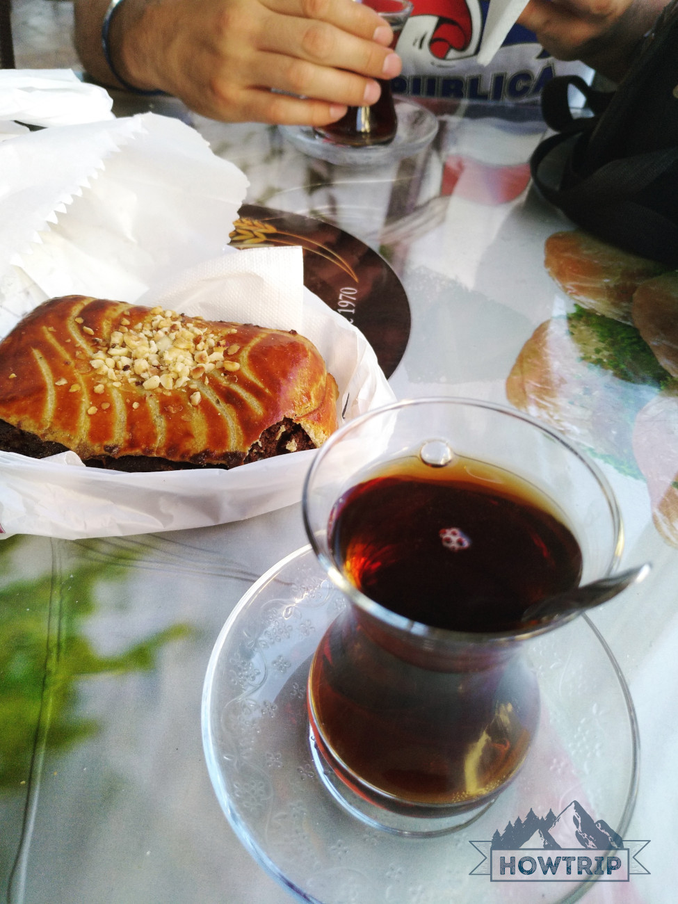 Турецкий чай в кафе