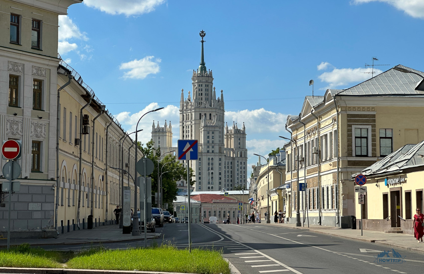 Высотка на Котельнической набережной главное