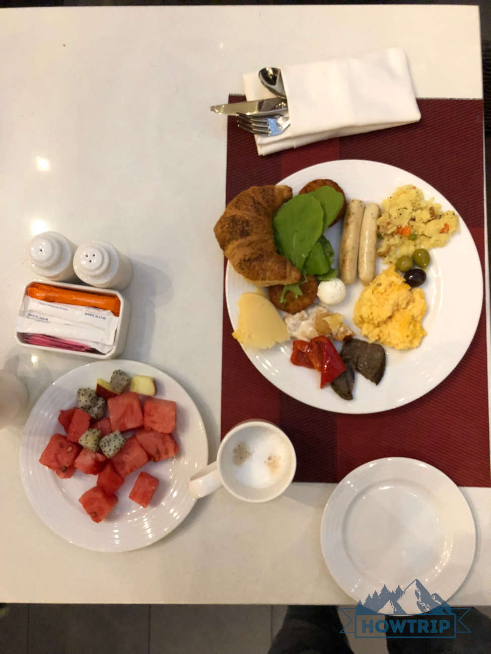 Завтрак в отеле в Дубае