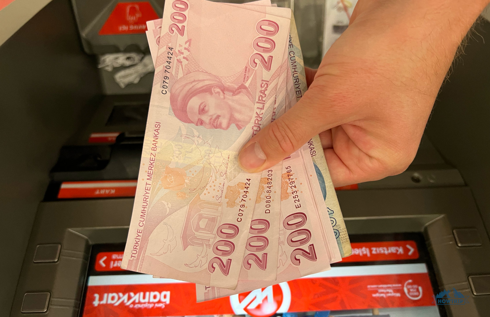 лиры в Турции банкомат