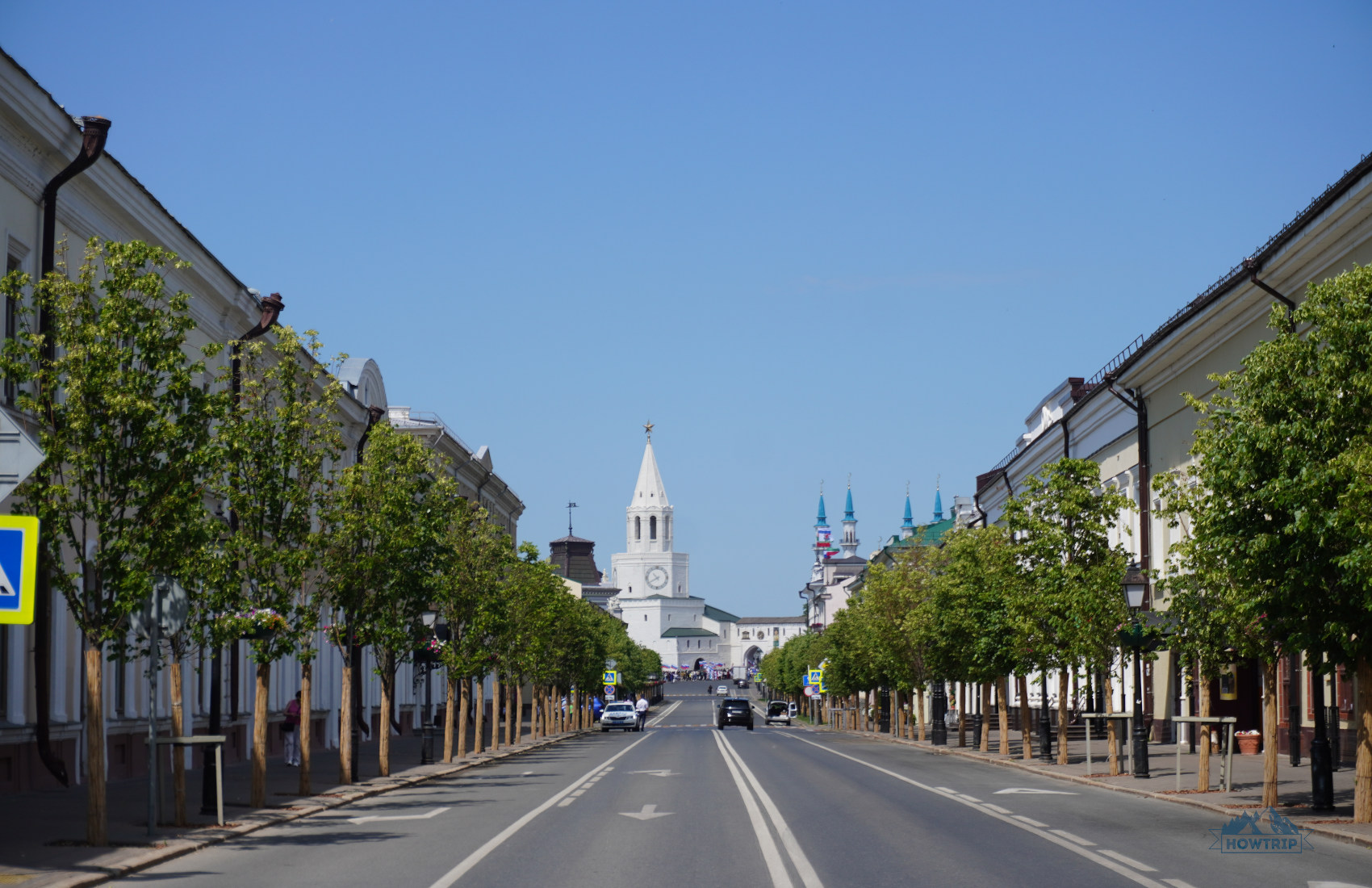 улица Кремлевская и Кремль Казань