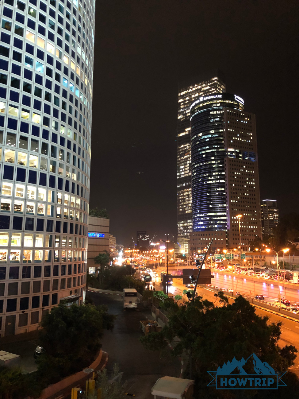 Башня Азриэли в Тель-Авиве