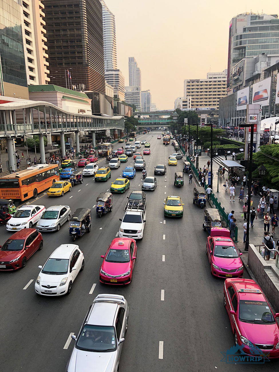 Движение в центре Бангкока