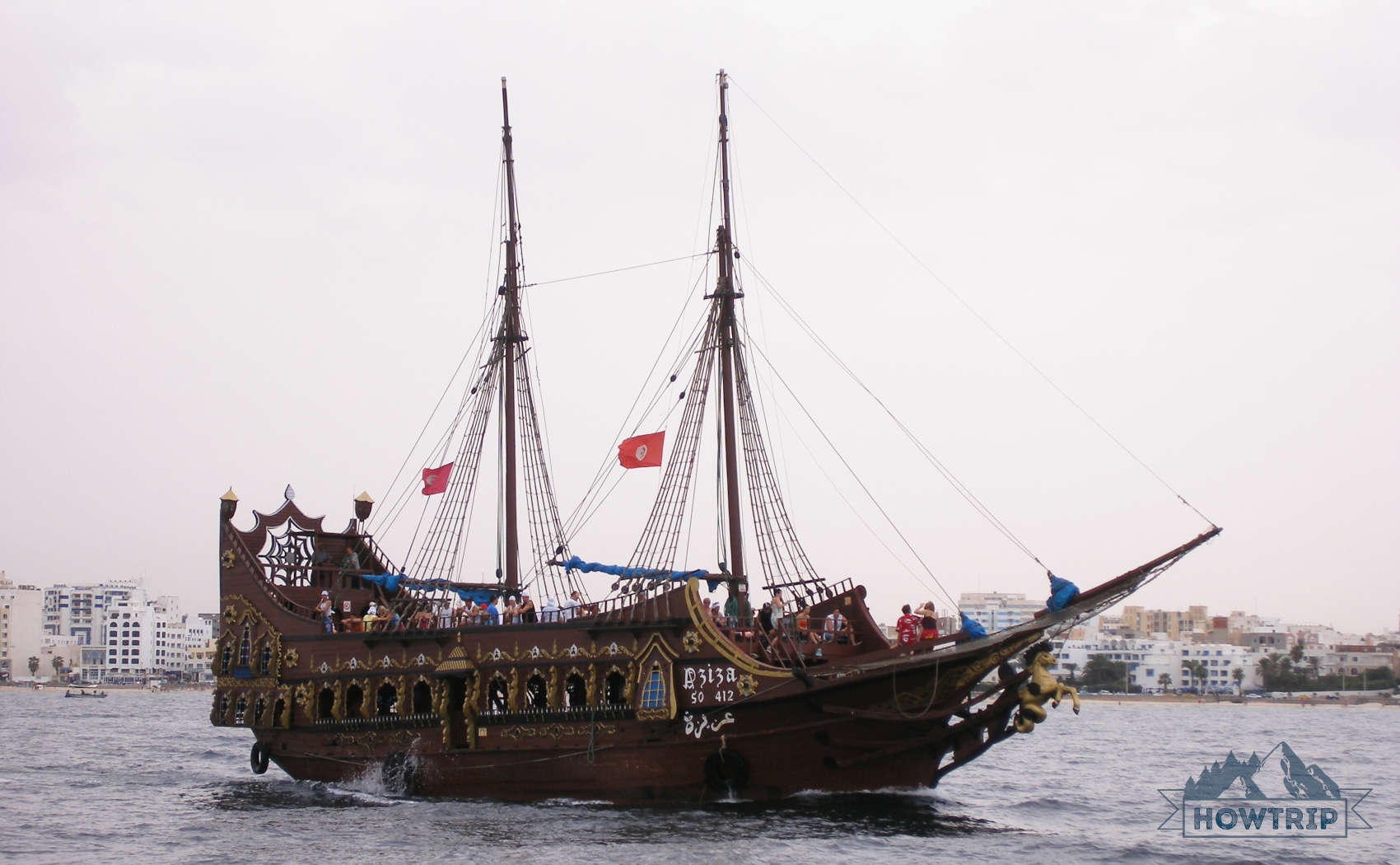Корабль в Тунисе