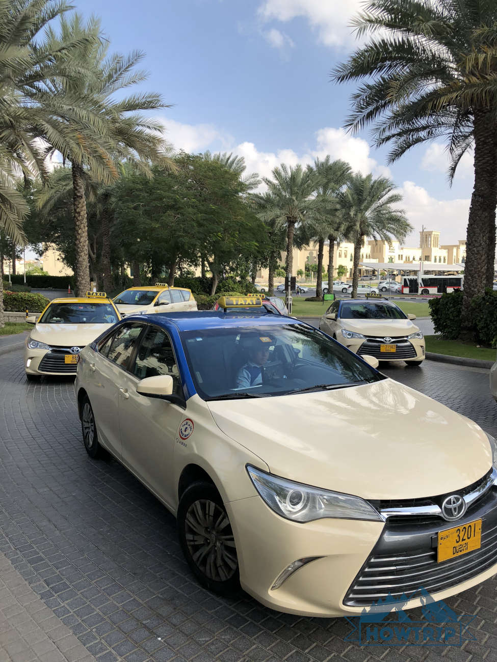 Такси в Дубае