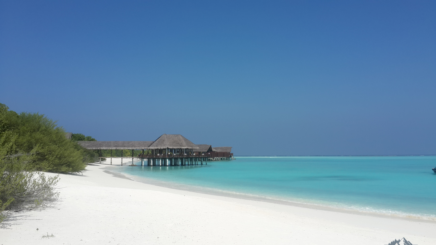 plyazh atolla Maldivy1