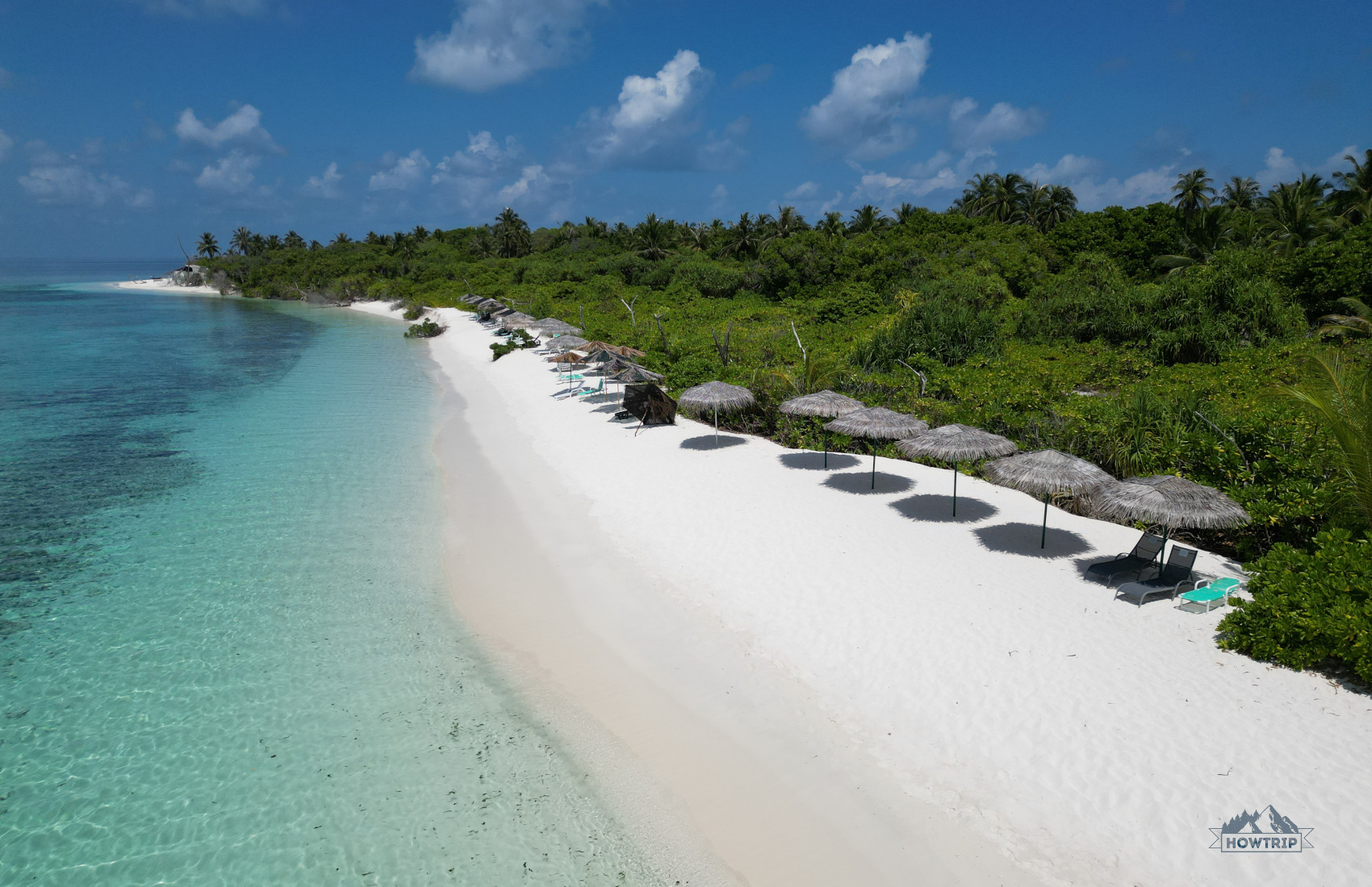 Пляж на Мальдивах локальныи остров