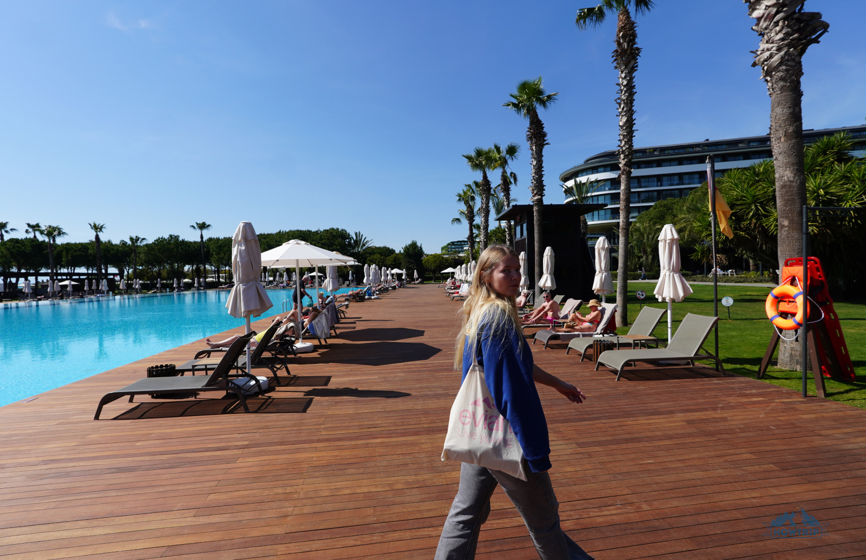 басcейн и лежаки отель Voyage Belek