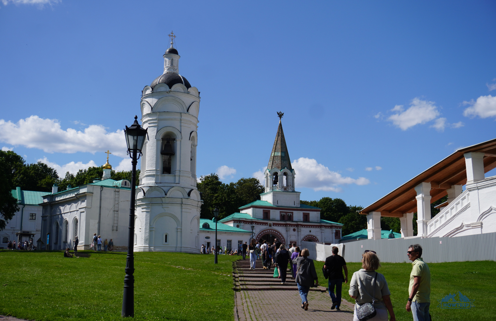 Церковь святого Георгия с колокольней