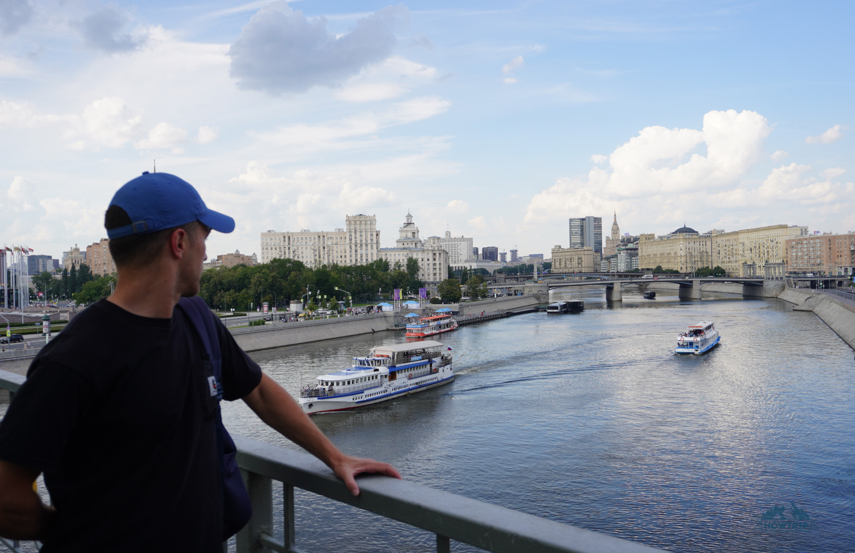 причал киевский в москве и кораблики