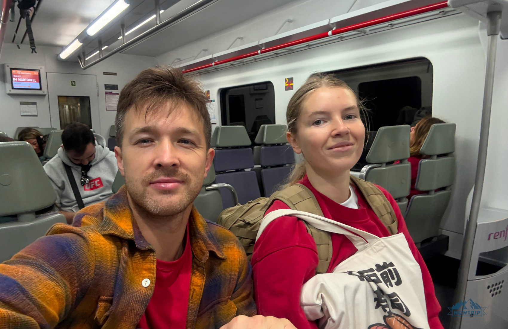 внутри поезда из аэропорта