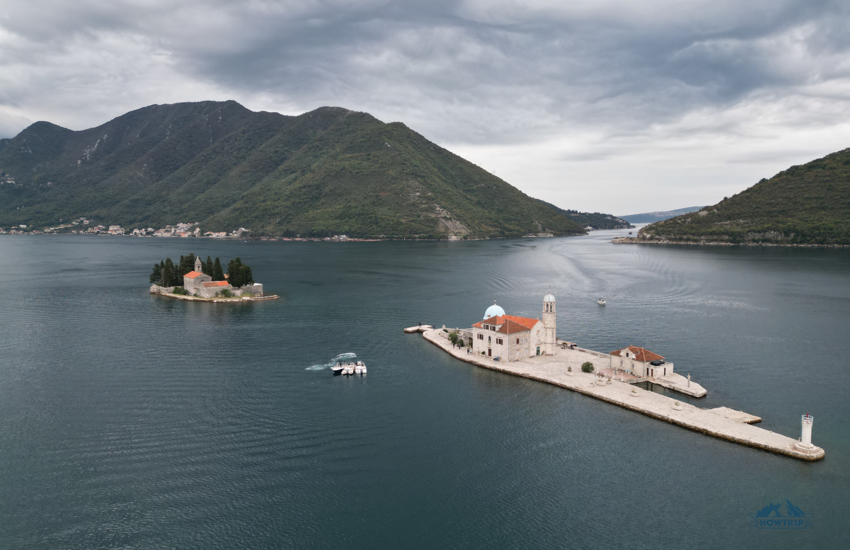 Остров Госпа од Шкрпела в которском заливе
