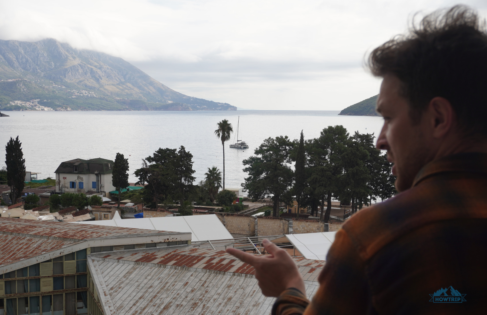 вид с балкона отеля в Будве вид с балкона отеля в Будве