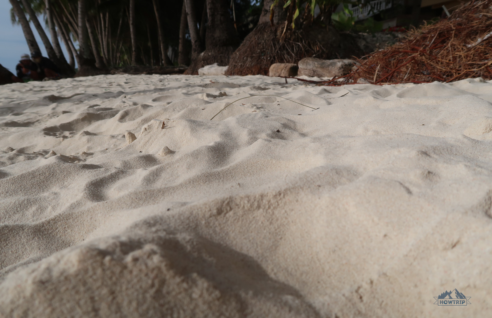 белый песок и пляж